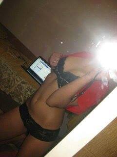 Janiya from Minnesota is looking for adult webcam chat